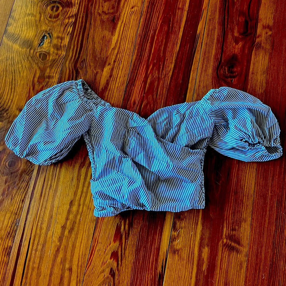 J.CREW cropped blouse navy and white